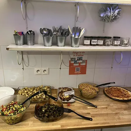 Greg&tom Party Hostel *