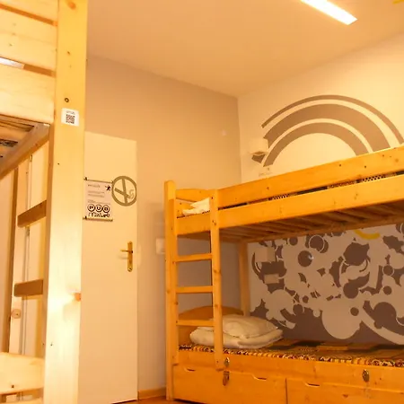 Hostal Greg&tom Party