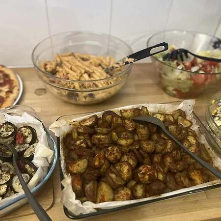 אכסניה Greg&tom Party *