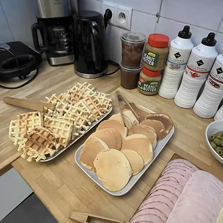 אכסניה Greg&tom Party *