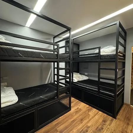Hostel Greg&tom # Formerly Greg & Tom Party Krakau