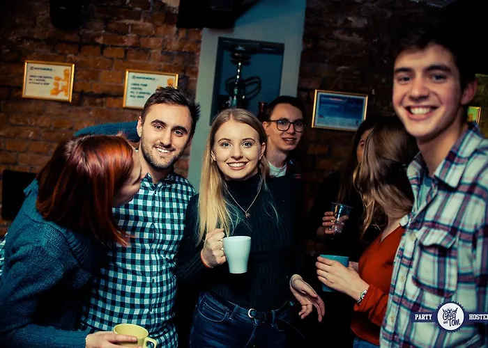 بيت شباب Greg&tom Party