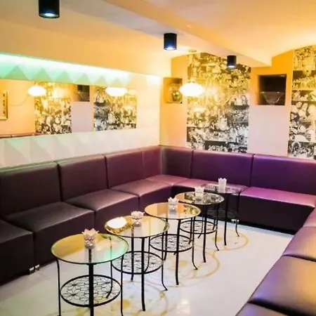 ホステル グレッグ＆トム パーティー *