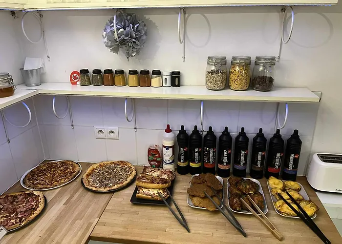 Ostello Greg&tom Party *